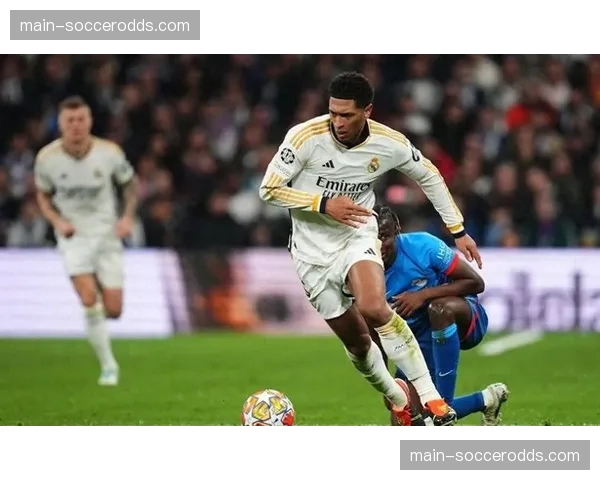 西甲：皇马客场险胜，贝林厄姆后插上进球再现安切洛蒂战术设计